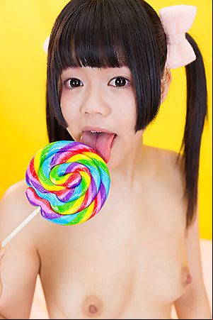 Nozomi Shinjo Sucks Candy Dick